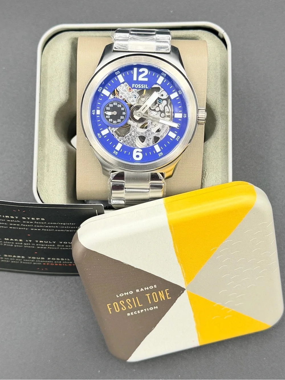 Fossil brand new